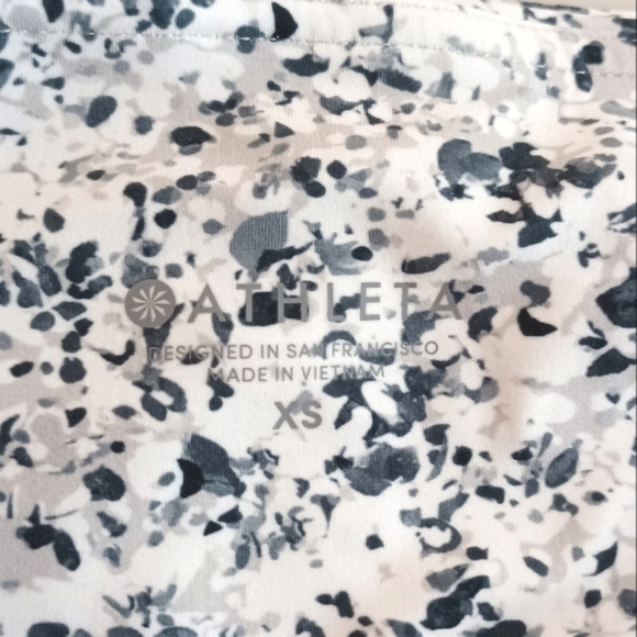 Athleta Abstract Printed Ankle Length Leggings - Picture 8 of 11